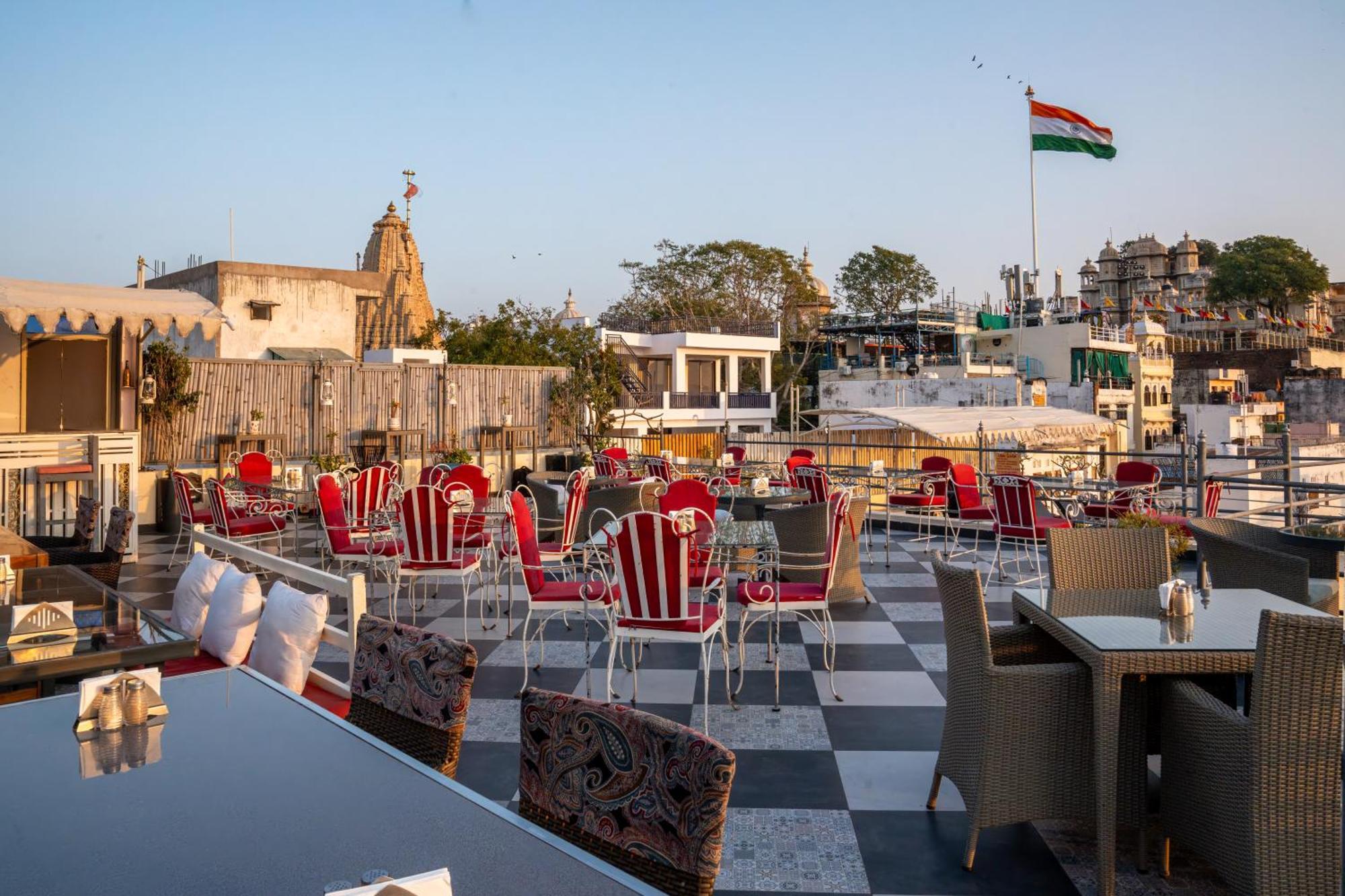 Udaigarh - Udaipur Hotel Luaran gambar