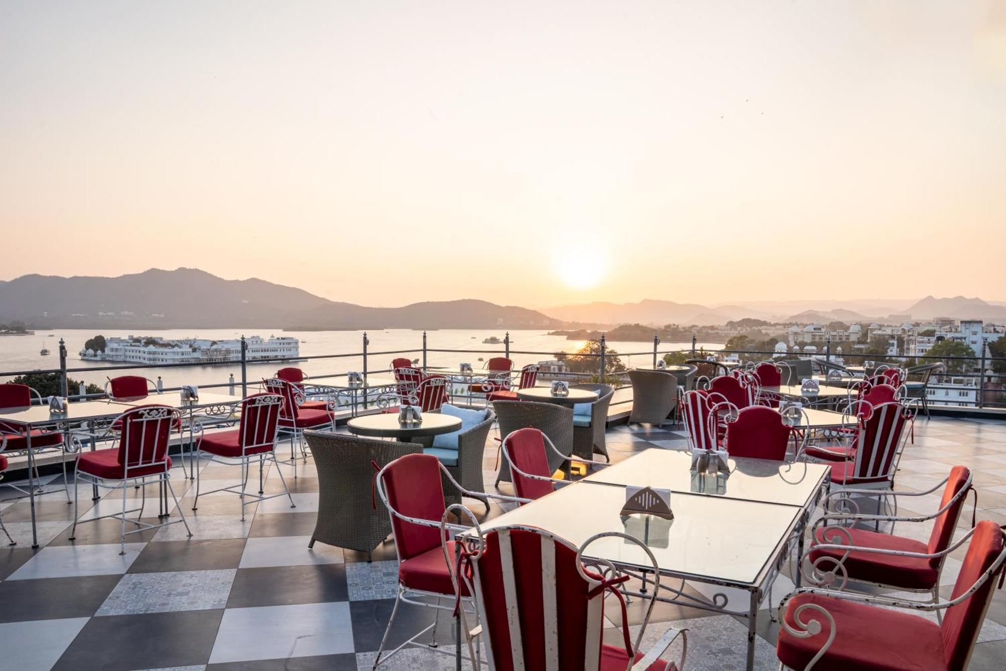 Udaigarh - Udaipur Hotel Luaran gambar